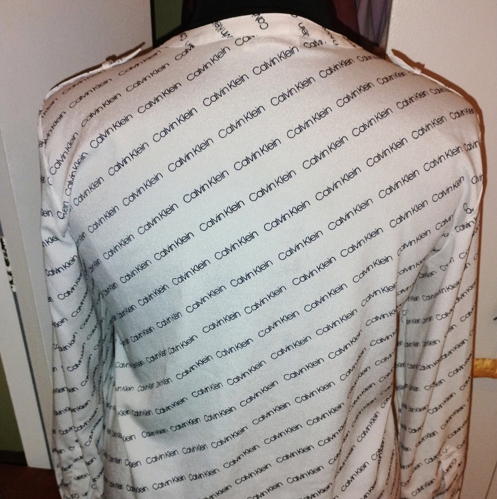 Like-New Calvin Klein Logo Blouse - Picture 9 of 10